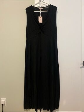 Saiph Sleeveless Black Twist-Detail Maxi Dress